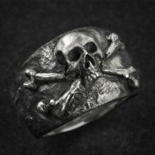 Load image into Gallery viewer, Pirate Skull Ring
